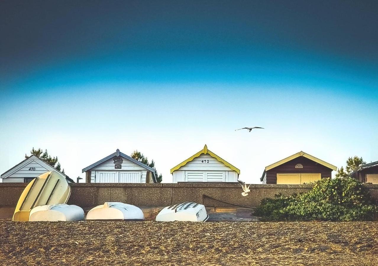 Seafront Suites - Close To Beach, Train Station & Southend Airport Southend-on-Sea Exterior photo